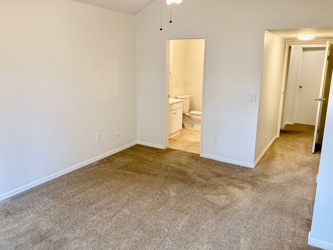 Building Photo - Tierrasanta 4 Bedroom 3 Bath