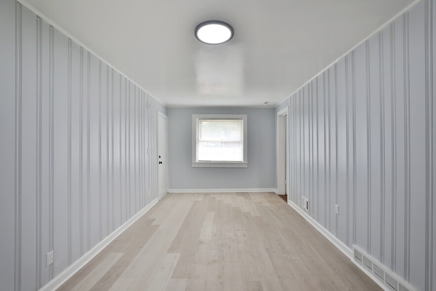 Building Photo - 4474 Starrett Rd