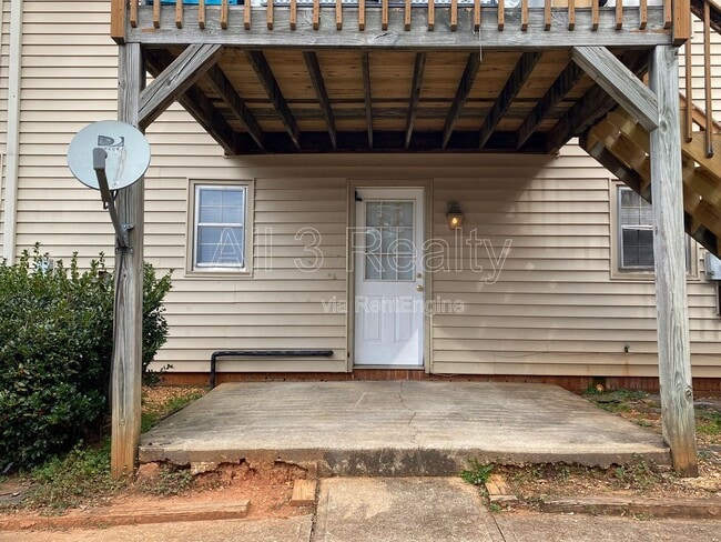 Building Photo - 116 Fairhaven Ct