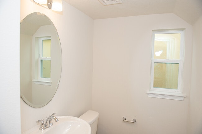 Building Photo - 17361 Bal Harbour Dr
