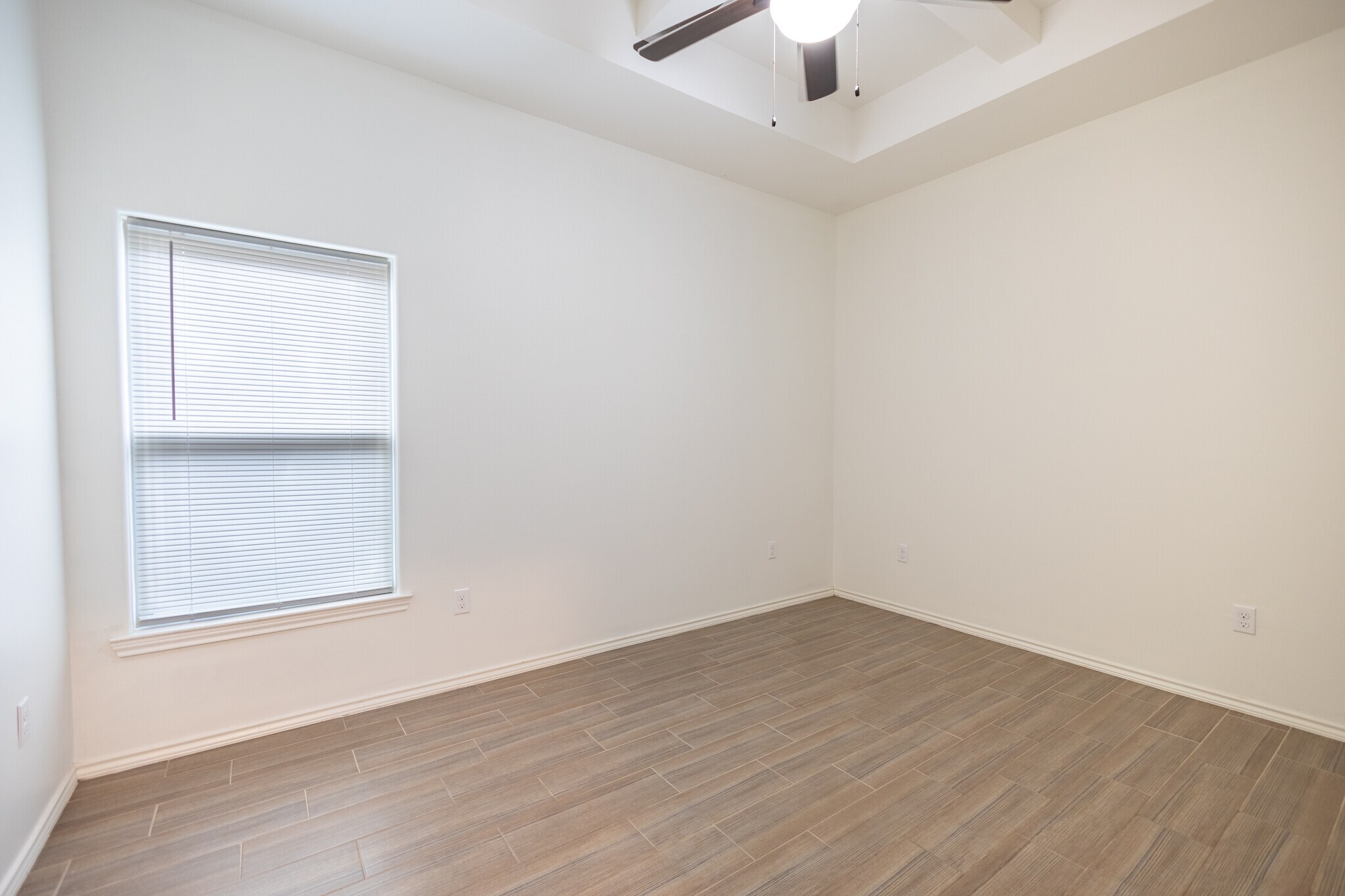 Building Photo - 420 Carlisle Ave