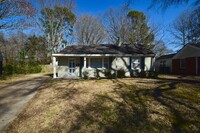 Building Photo - Cute 2 bed, 1 bath home in the High Point ...