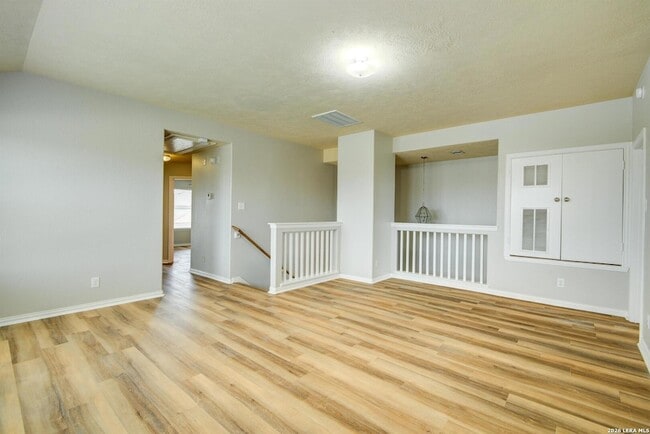 Building Photo - 122 Bright Brook Ln