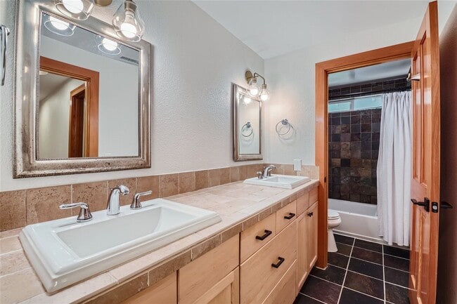 Building Photo - 3Bd/1.5Ba Carnation Home