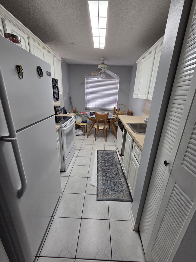 Building Photo - 1351 NW 94th Way