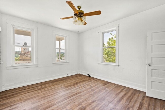 Building Photo - Cozy 1 Bedroom home in Bridgeville available May 1!