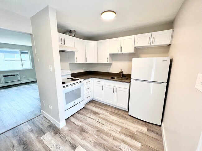 IMG_6195 - OAK NORTH APTS