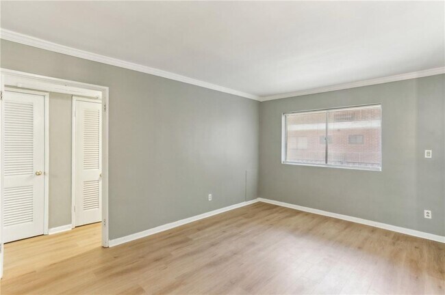 Building Photo - 91 Rumson Rd NE