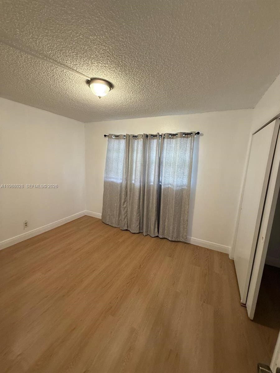 Building Photo - 220 SW 9th Ave