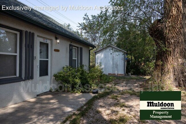 Building Photo - 1137 Van Buren St