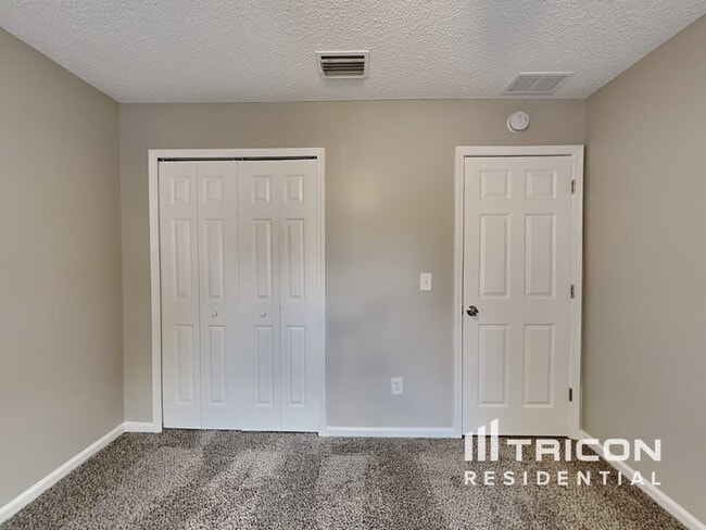 Building Photo - 3088 Seth Dr