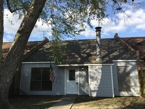 Building Photo - 8714 Pecan Tree Dr