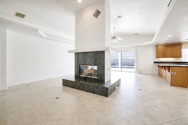 Building Photo - 67675 Ovante Rd
