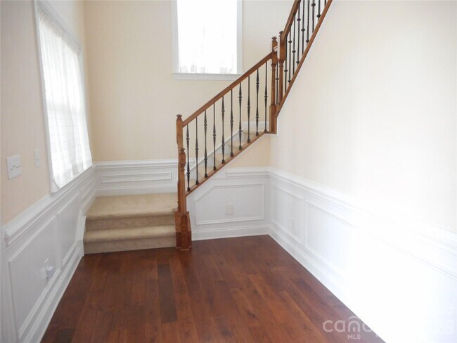 Building Photo - 9628 Daufuskie Dr