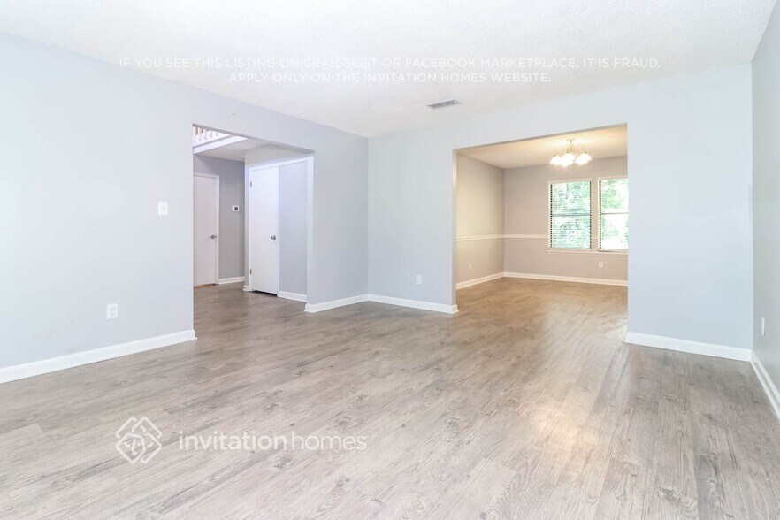 Building Photo - 450 Padens Chase Ct