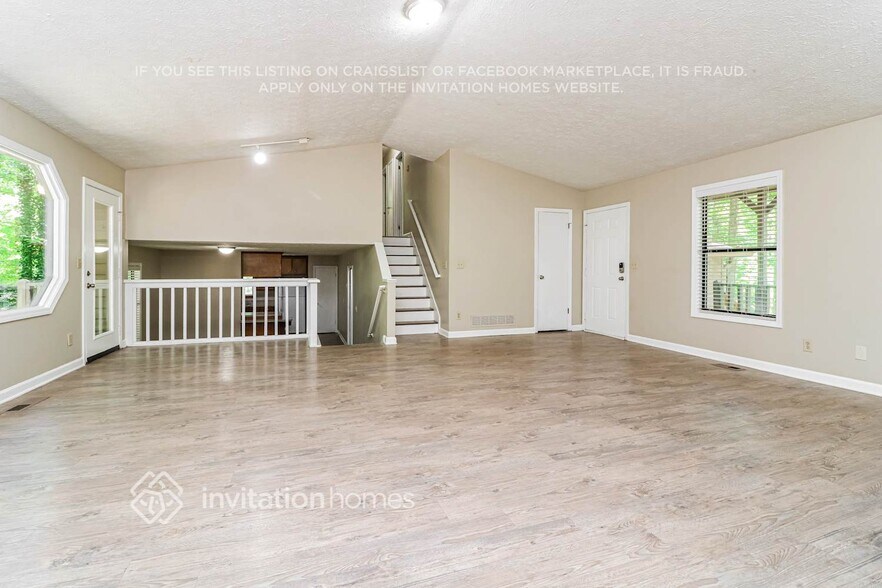 Building Photo - 3427 Hill Ln