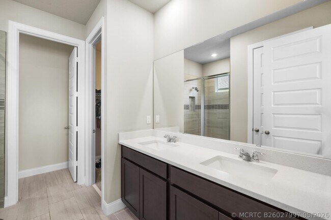 Building Photo - 8588 Dahlia Cir