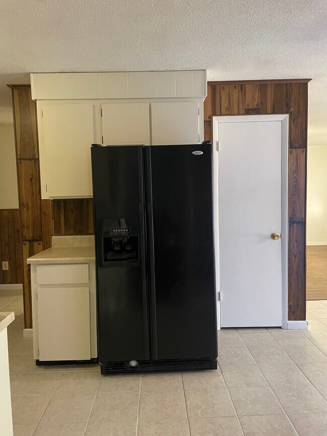 Building Photo - 106 Henry St