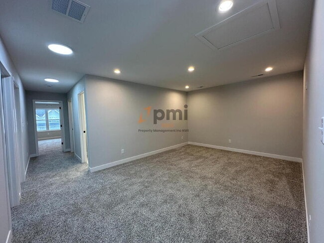 Building Photo - 5788 Adams St