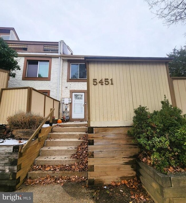 Building Photo - 5451 El Camino