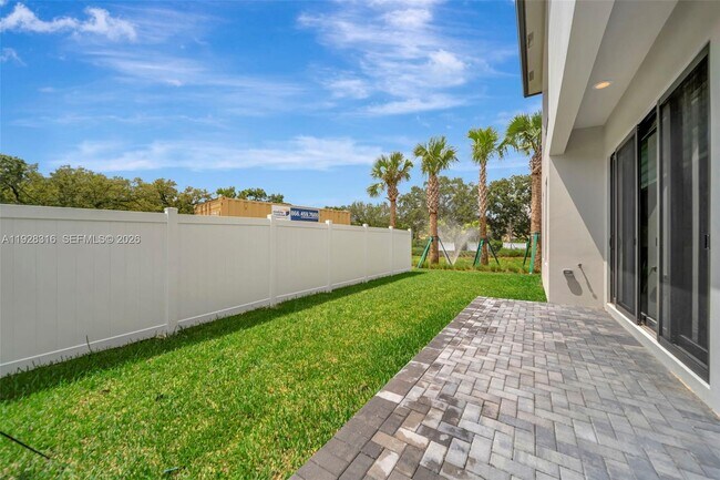 Building Photo - 1454 NW 23rd St