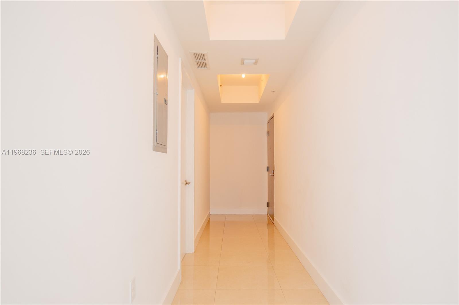 Building Photo - 201 SW 17th Rd