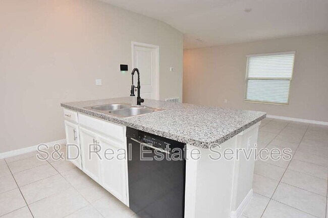 Building Photo - 5643 Keaton Springs Dr