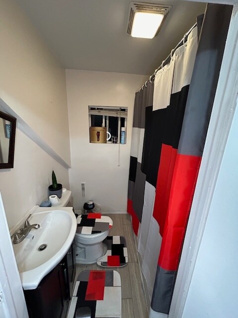 Building Photo - 329 Plainfield St