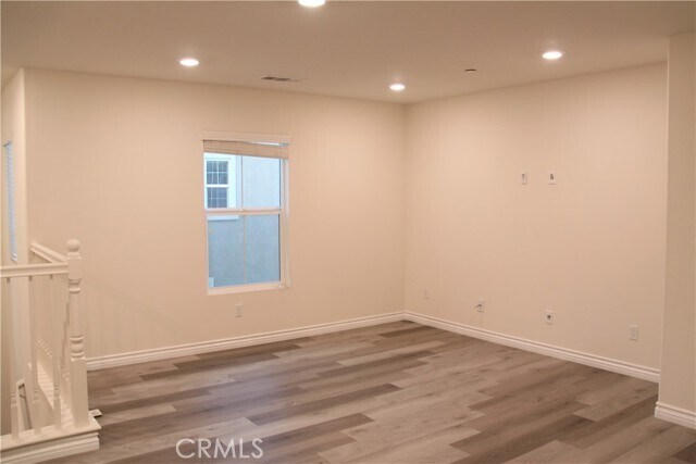 Building Photo - 6105 Rosewood Way
