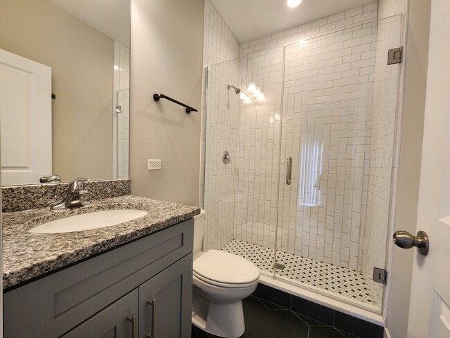 Building Photo - 6337 S Ellis Ave