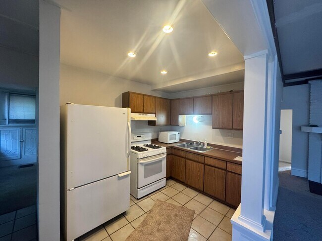 Primary Photo - 2032 N 4th St