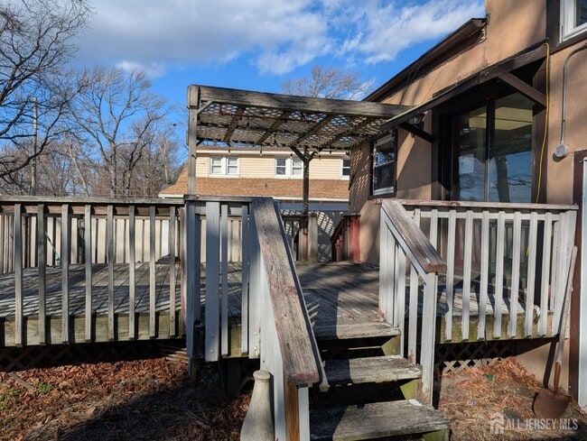 Building Photo - 11 S Holly Ave