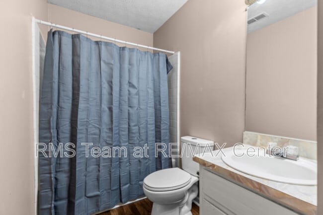 Building Photo - 236 Mateo Walk