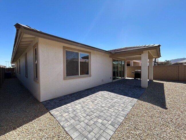 Building Photo - 20268 W Montecito Ave