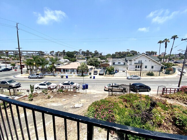 Building Photo - National City Move In Special 3 Bedroom 1 Bath Duplex with Views, Laundry and 2 car garage