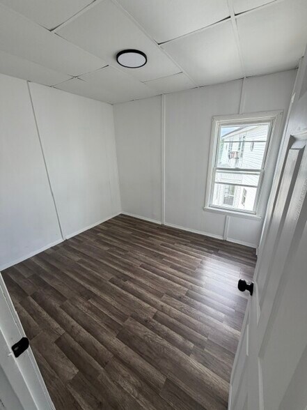Building Photo - 173 Stafford Rd