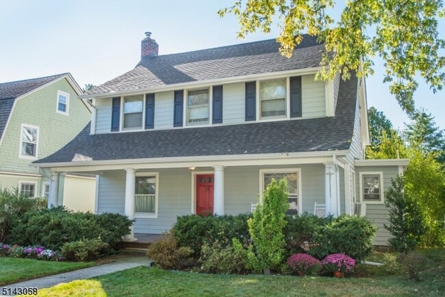 Building Photo - 276 Bay Ave