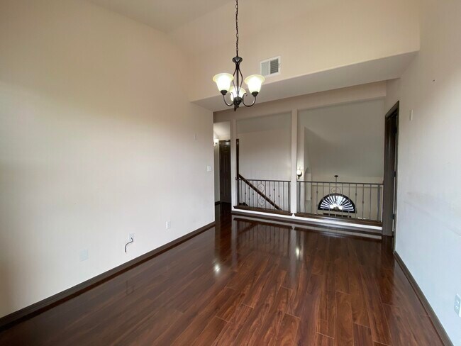 Building Photo - 7700 Oak Landing Drive
