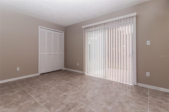 Building Photo - 605 Dorothy Cir