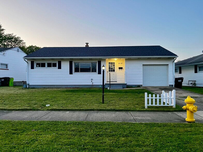 Primary Photo - 416 Lemae St