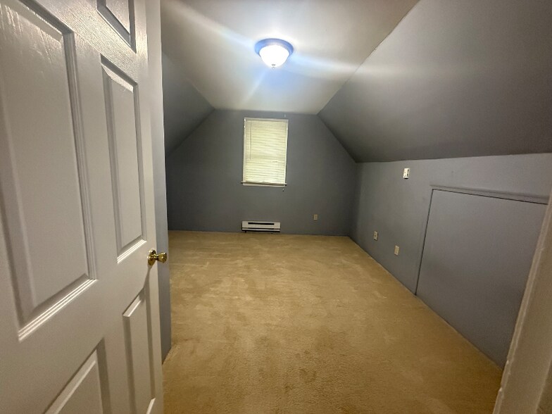 Building Photo - 6050 Hounds Bay Cir