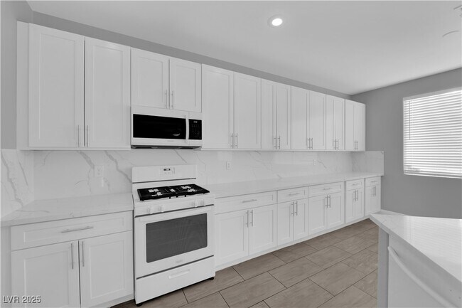 Building Photo - 67 Dogwood Hills St