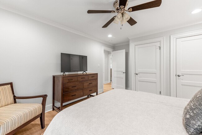 Building Photo - 1628 Pine Valley Rd