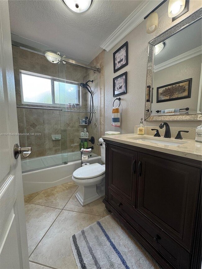 Building Photo - 6905 SW 148th Ct