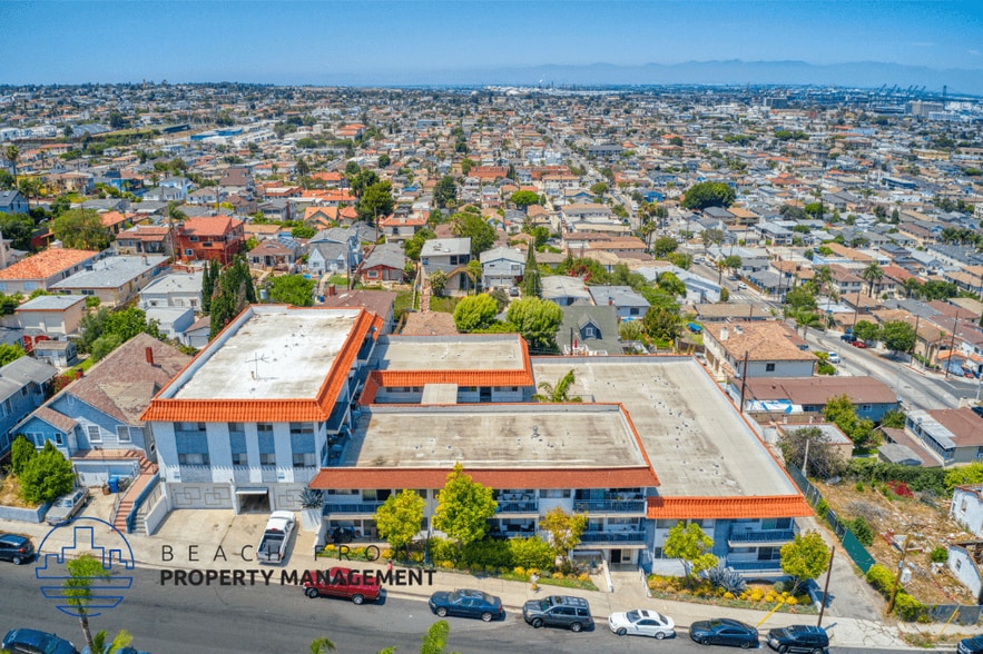 Primary Photo - 740 W. 24th St.