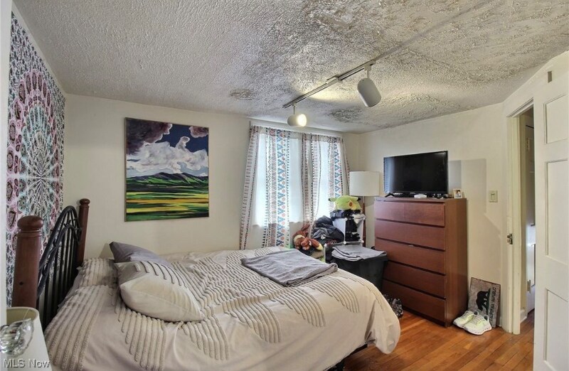 Building Photo - 3665 Glencairn Rd