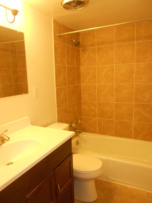 Building Photo - 325 Homeland Southway