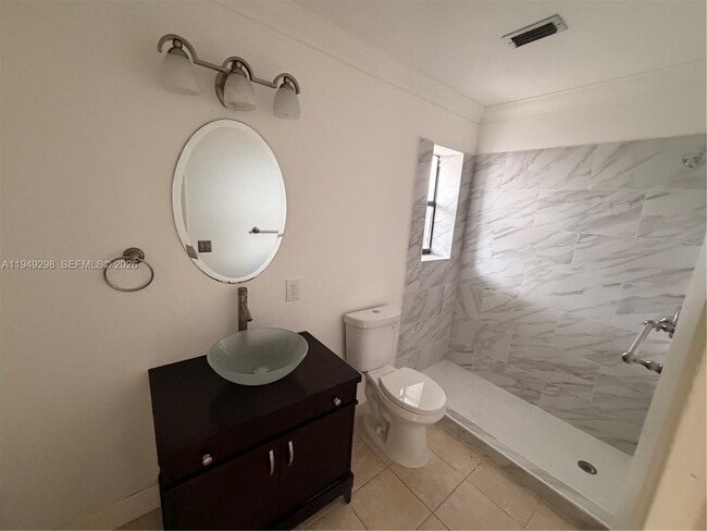 Building Photo - 1802 Waterview Cir