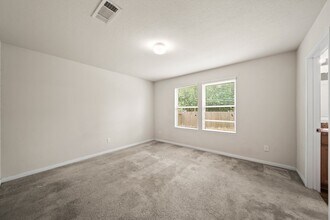 Building Photo - 2638 Bedrock Ln