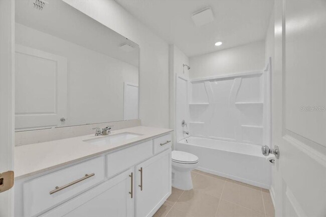 Building Photo - 2398 McKinley Dr